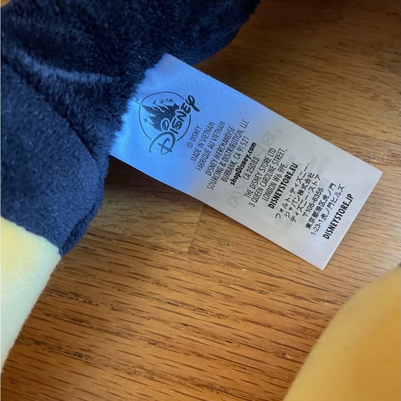 EUC Disney Store Red Minnie Mouse Large Plush - Picture 5 of 5